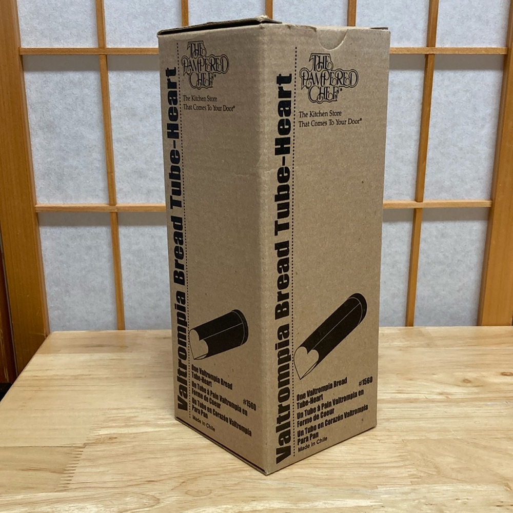 The Pampered Chef Valtrompia Bread Tube Heart